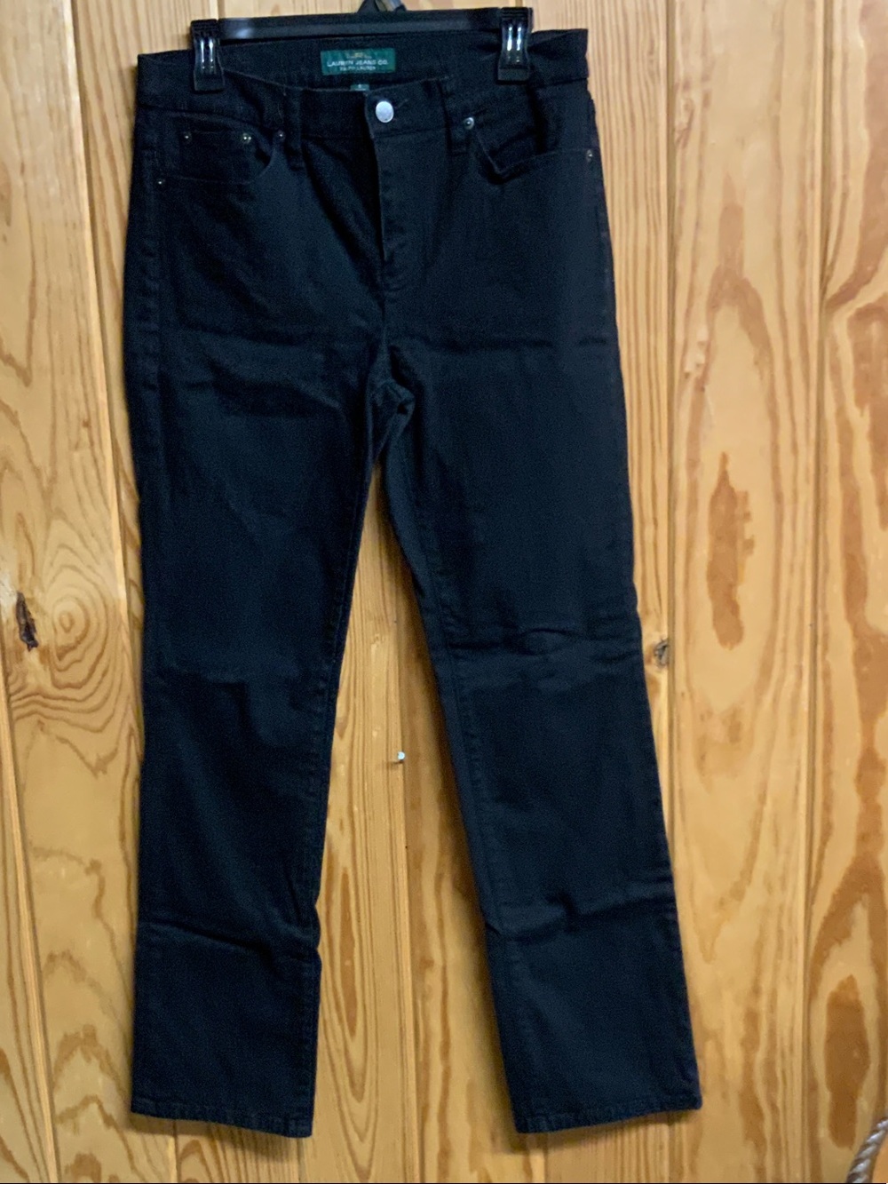 Women’s Black Straight-Leg Jeans